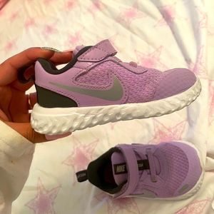 Nike size 6c toddler girl gently used